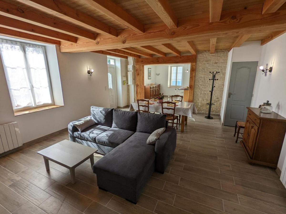 Maison Lumineuse Avec Cour Privative, Proche Sites Culturels, Tout Confort, Equipe Bebe, Wifi Inclus - Fr-1-653-98 Puyreaux Dış mekan fotoğraf
